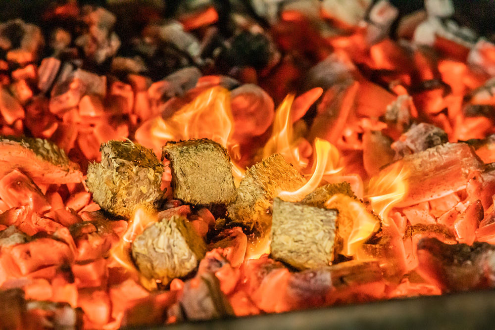 Josper copeaux bois romarin fumage aromatiques four