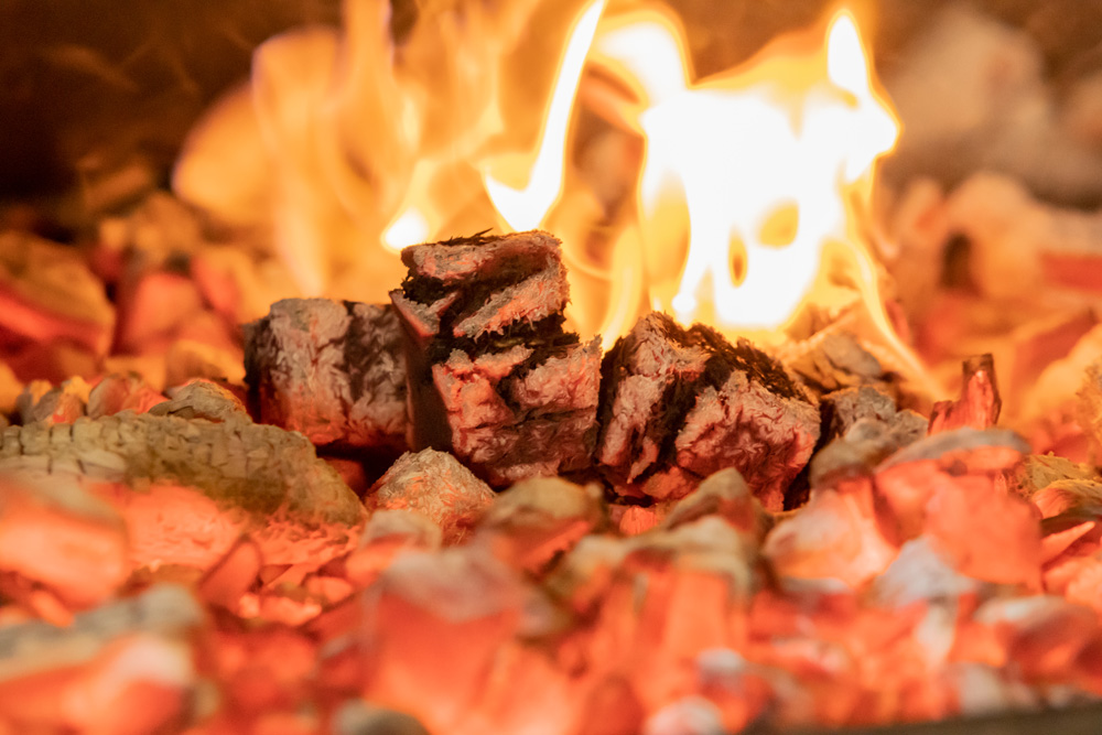 Josper copeaux bois romarin fumage aromatiques four
